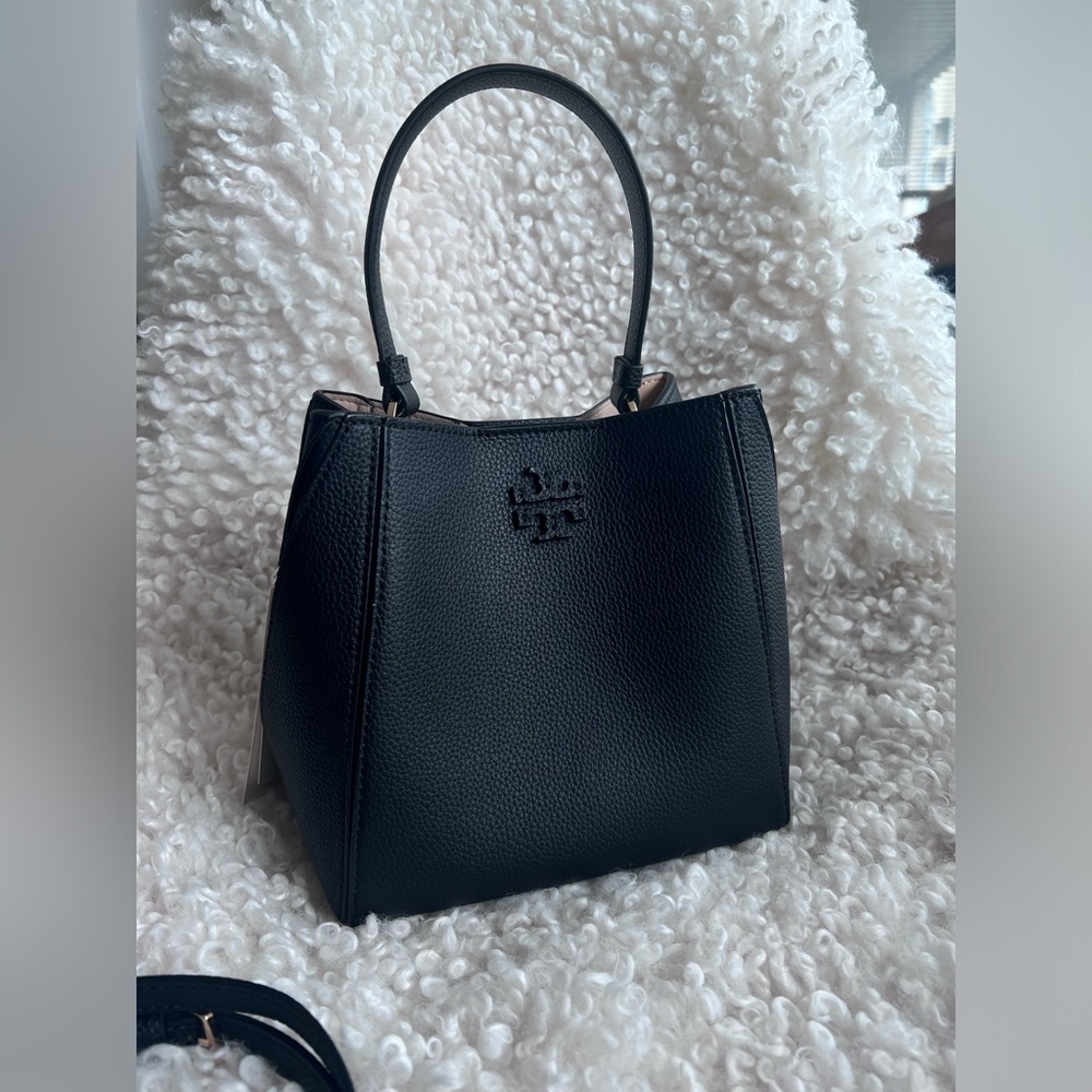 🖤Authentic Tory Burch Small MCGRAW BUCKET BAG 🧿